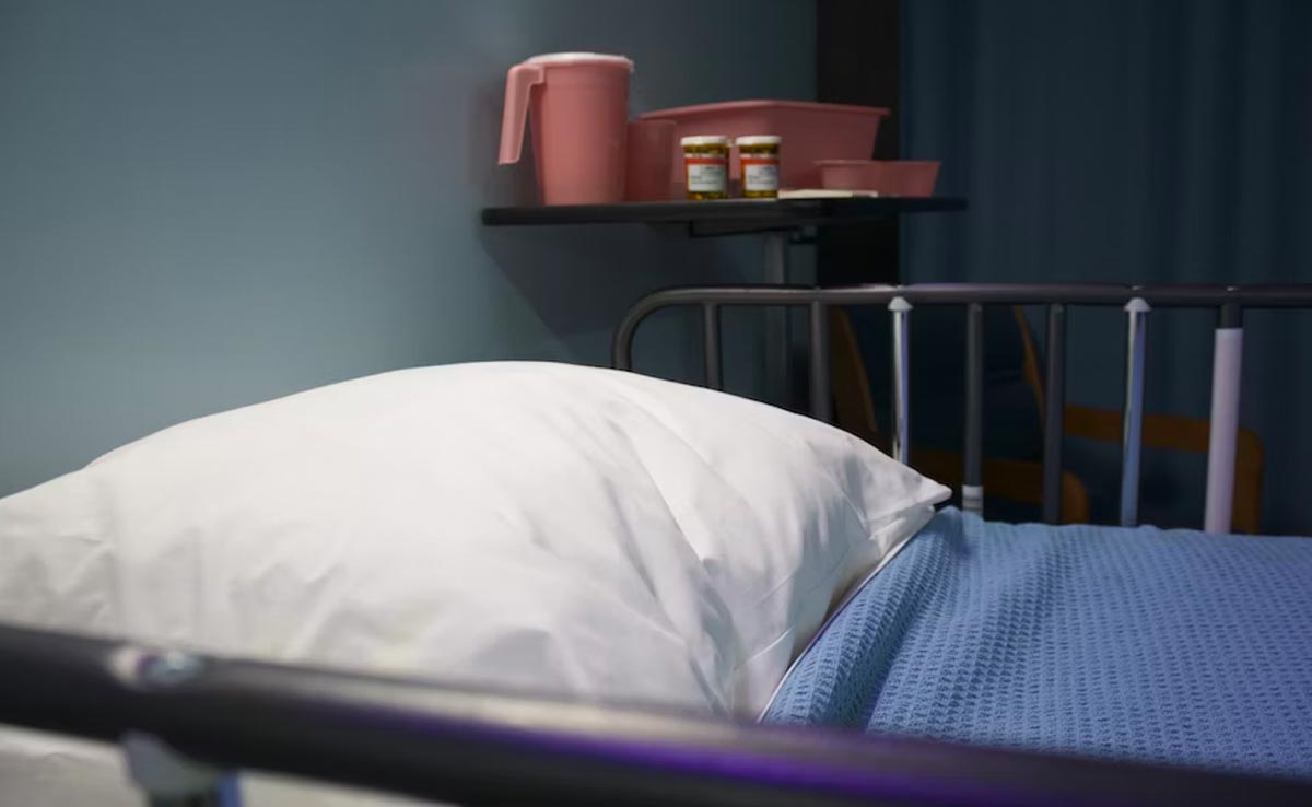 Ailing Woman Weighing 160 Kg Falls From Bed, Family Seeks Civic Body's Help To Lift Her Up