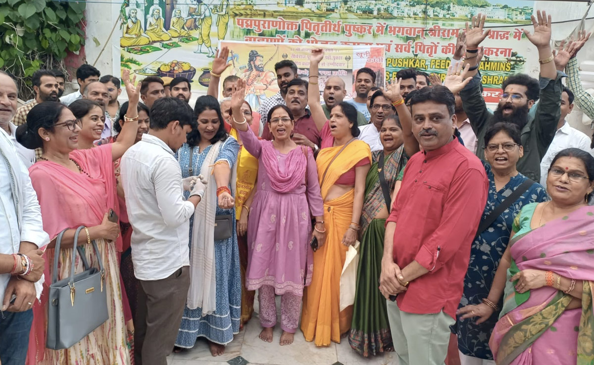 राजस्थान में चुनाव से पहले ब्राम्हणों ने छेड़ा रक्तरंजित हस्ताक्षर अभियान, की यह मांग