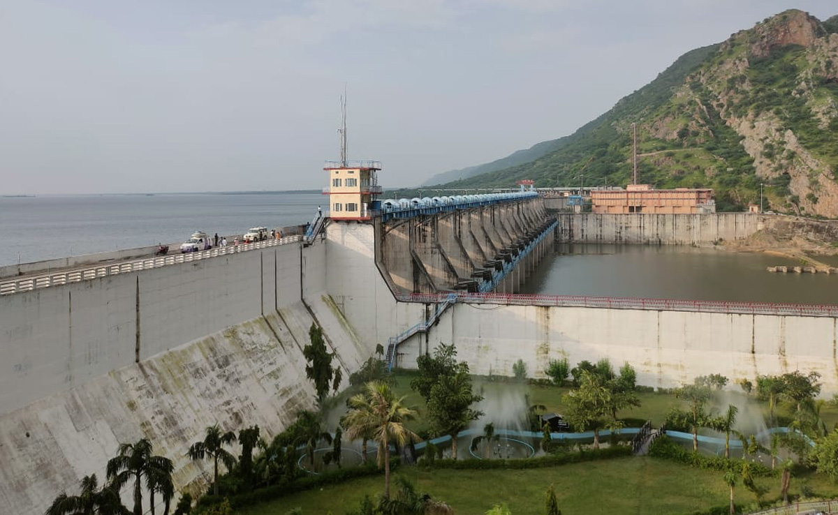 बीसलपुर बांध में नाव पलटने से डूबे दो मछुआरे, एक की मौत, दूसरे की तलाश जारी