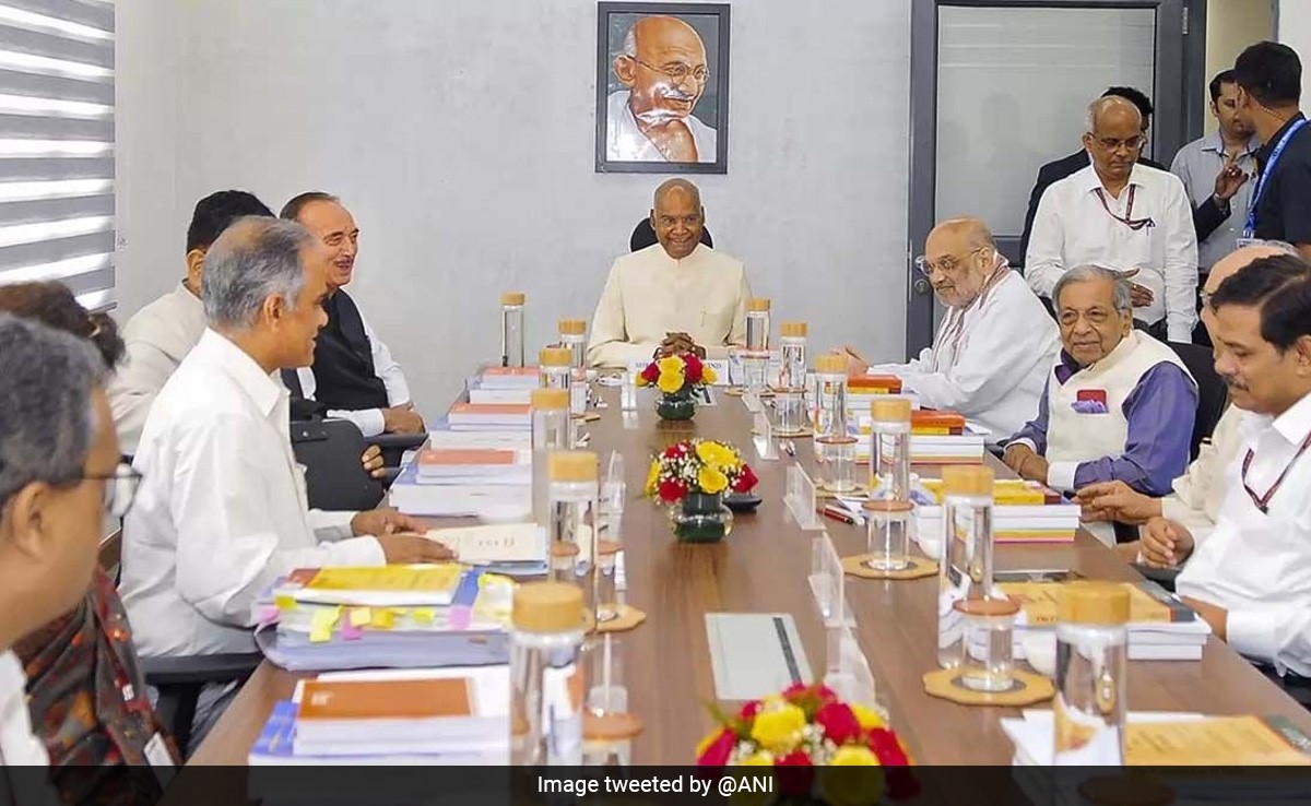 एक राष्ट्र, एक चुनाव : लॉ कमीशन अध्यक्ष ने आगे के रणनीति को लेकर समिति से की मुलाकात