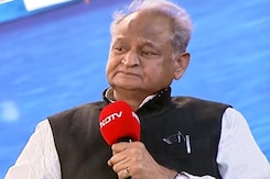 CM Gehlot ने पूव CM Vasundhara Raje पर लगाया बहुत बड़ा आरोप CM Gehlot ने पूव CM Vasundhara Raje पर लगाया बहुत बड़ा आरोप