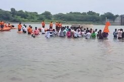Protests in Mumbai After Violent Quota Clashes in Jalna Protests in Mumbai After Violent Quota Clashes in Jalna