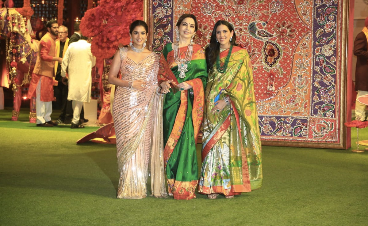 Nita Ambani, Shloka Ambani And Radhika Merchant Triple The Ethnic Fashion Quo In Elegant <i>Sarees</i>
