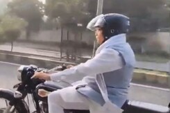 Video: Haryana Chief Minister's Royal Enfield Ride On Karnal Roads Video: Haryana Chief Minister's Royal Enfield Ride On Karnal Roads