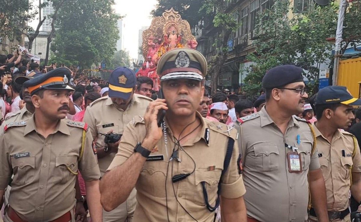 महादेव सट्टेबाजी ऐप: मुंबई पुलिस ने 15000 करोड़ रुपये की धोखाधड़ी के मामले में 32 लोगों पर FIR दर्ज की