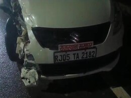 देर रात वैगनआर से जोरदार टकराई एक कार, उस कार पर लिखा था राजस्थान सरकार देर रात वैगनआर से जोरदार टकराई एक कार, उस कार पर लिखा था राजस्थान सरकार