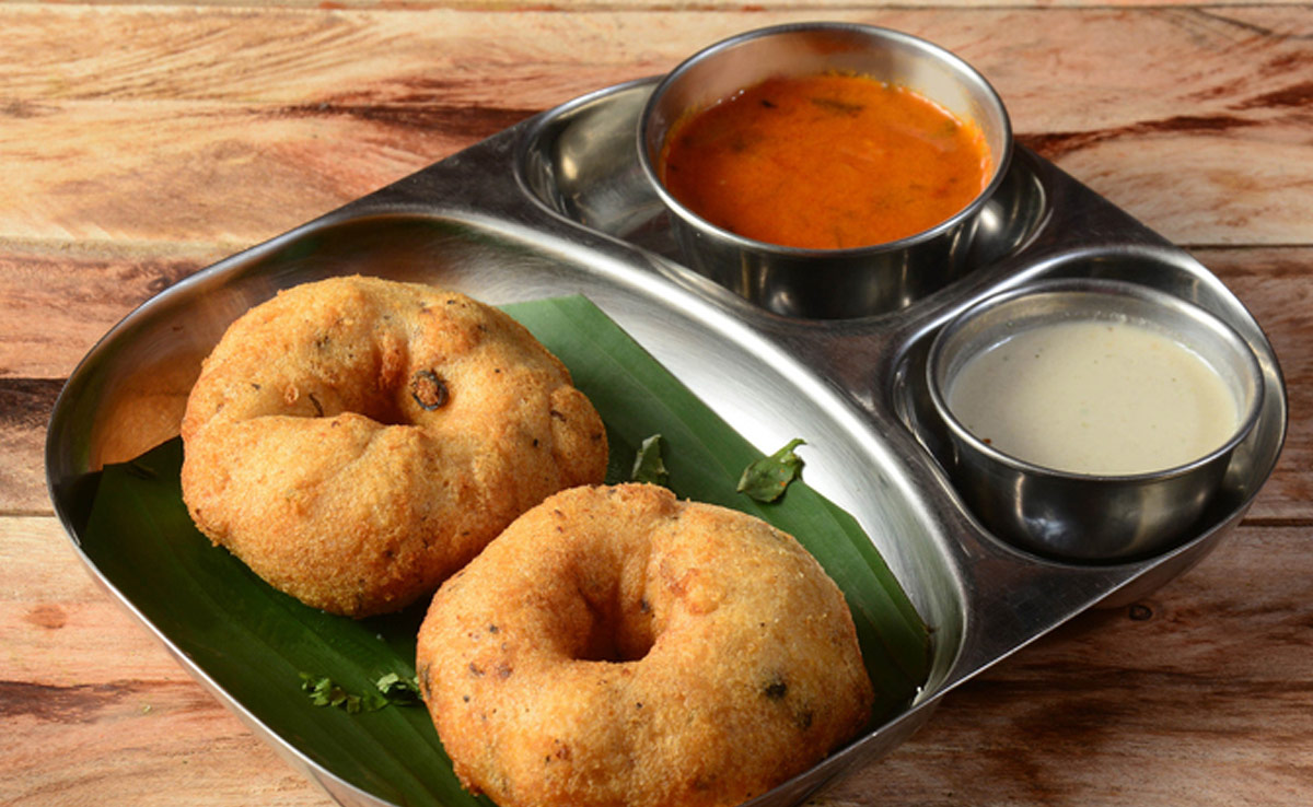 Why Do Vadas Have A Hole In The Centre? Here Are 5 Delicious Reasons