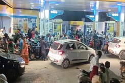 राजस्थान के जोधपुर में पेट्रोल पंप संचालकों के हड़ताल का नहीं है असर राजस्थान के जोधपुर में पेट्रोल पंप संचालकों के हड़ताल का नहीं है असर