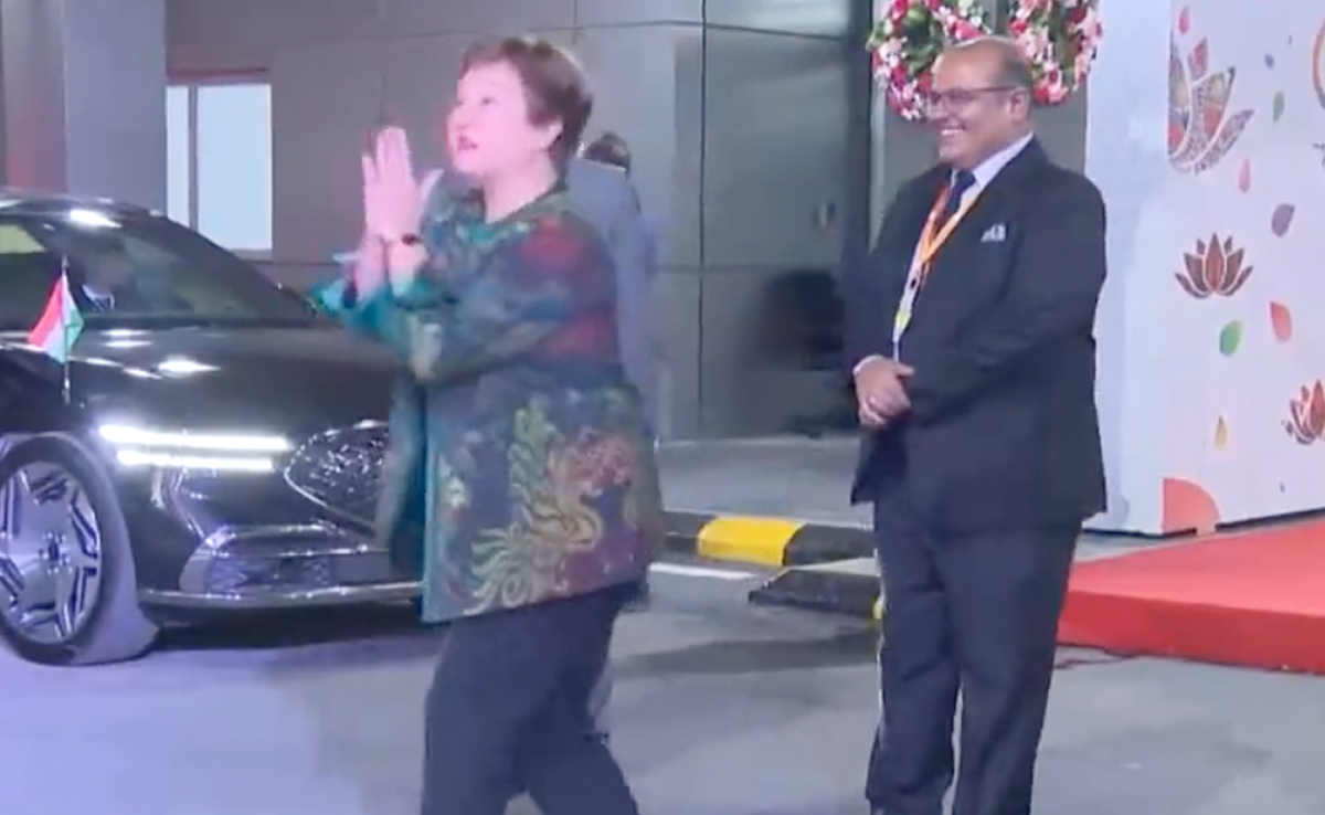 VIDEO: जब खुद को उड़िया लोक गीत पर थिरकने से रोक नहीं पाईं IMF प्रबंध निदेशक क्रिस्टालिना