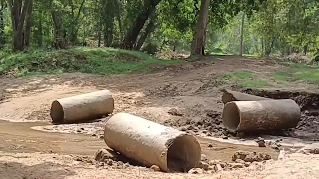 उमरिया जिले के इस गांव में नहीं है रास्ता, जंगली जानवरों का भी है खतरा