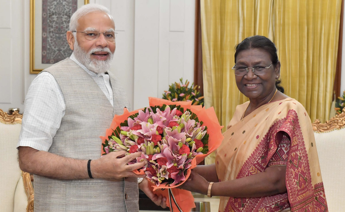 संसद के विशेष सत्र से पहले PM मोदी ने राष्‍ट्रपति द्रौपदी मुर्मू से की मुलाकात