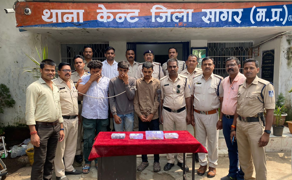ऑनलाइन गेमिंग में पैसा डबल करने का दिया झांसा, 8वीं के छात्र से ठग लिए 12 लाख रुपए