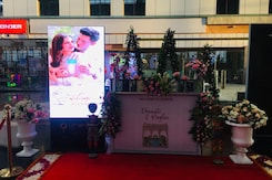 Parineeti and Raghav Wedding: कपल के वेलकम के लिए कुछ ऐसा था उदयपुर एयरपोर्ट का नजारा