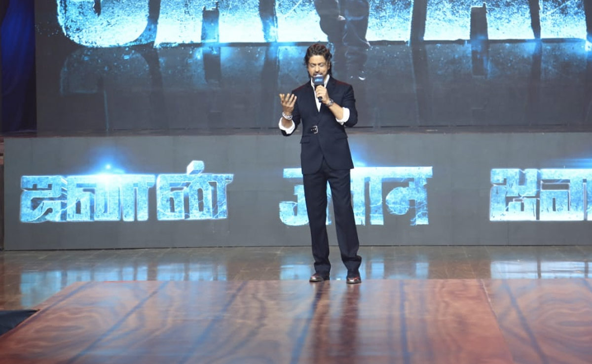 Shah Rukh Khan Confirms <i>Dunki's</i> Christmas Release At  <i>Jawan</i> Press Meet