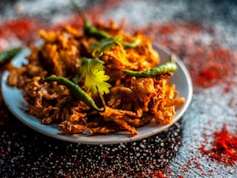 Snacking Safe: The Dos And Don'ts Of Packaged Foods During The Monsoon Snacking Safe: The Dos And Don'ts Of Packaged Foods During The Monsoon