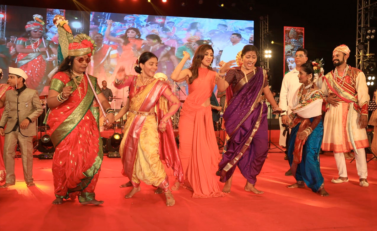 Shilpa Shetty Lit Up A Navratri <i>Utsav</i> Like This. Watch
