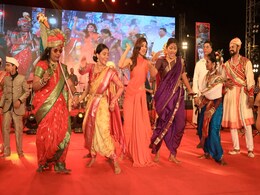 Shilpa Shetty Lit Up A Navratri <i>Utsav</i> Like This. Watch Shilpa Shetty Lit Up A Navratri <i>Utsav</i> Like This. Watch