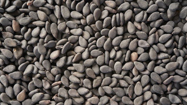 The lignans found in black sesame seeds help balance hormone levels