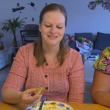 Viral: Dutch Family Relishes Homemade Idiyappam, Internet Is All Hearts - Vimarsana News