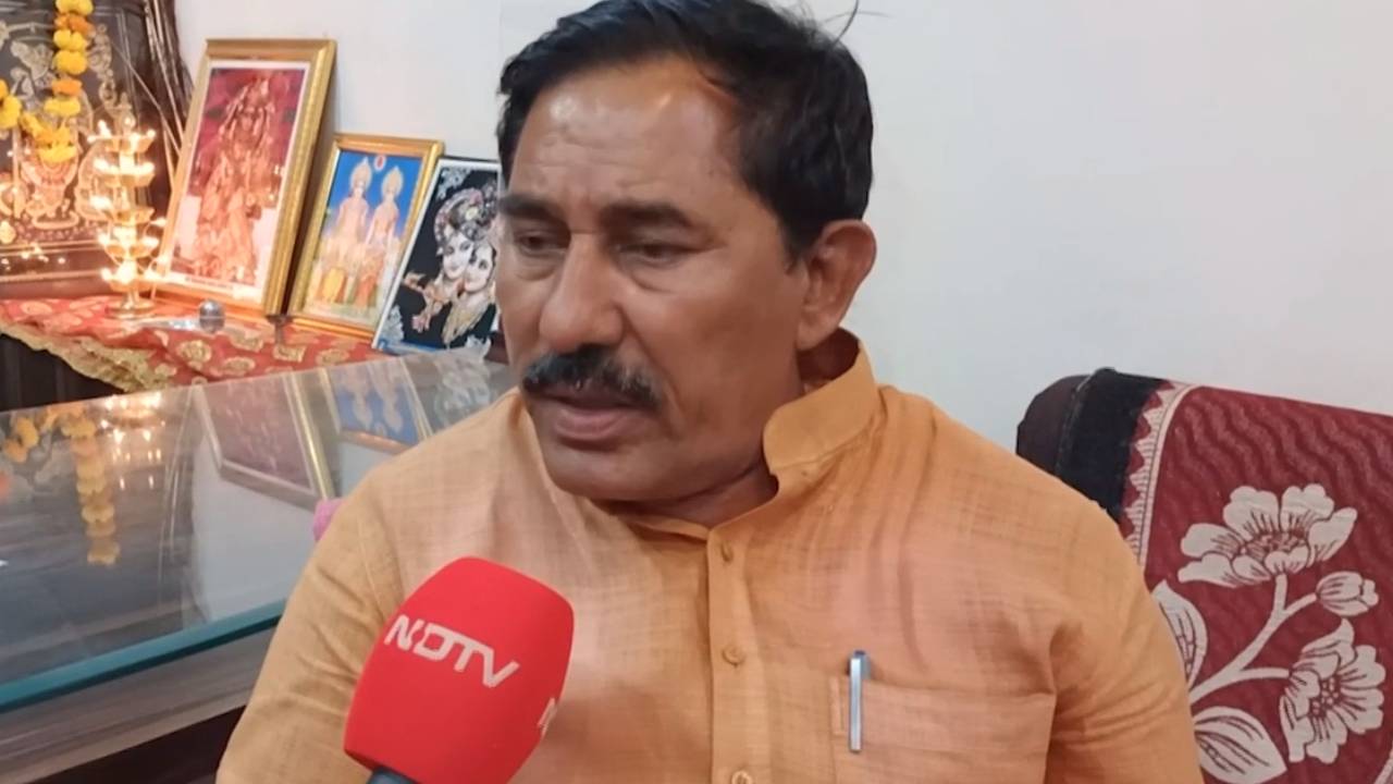 MP Election: पोहरी से बीजेपी कैंडिडेट सुरेश राठखेड़ा ने कहा- 'सिंधिया मेरे नेता हैं'