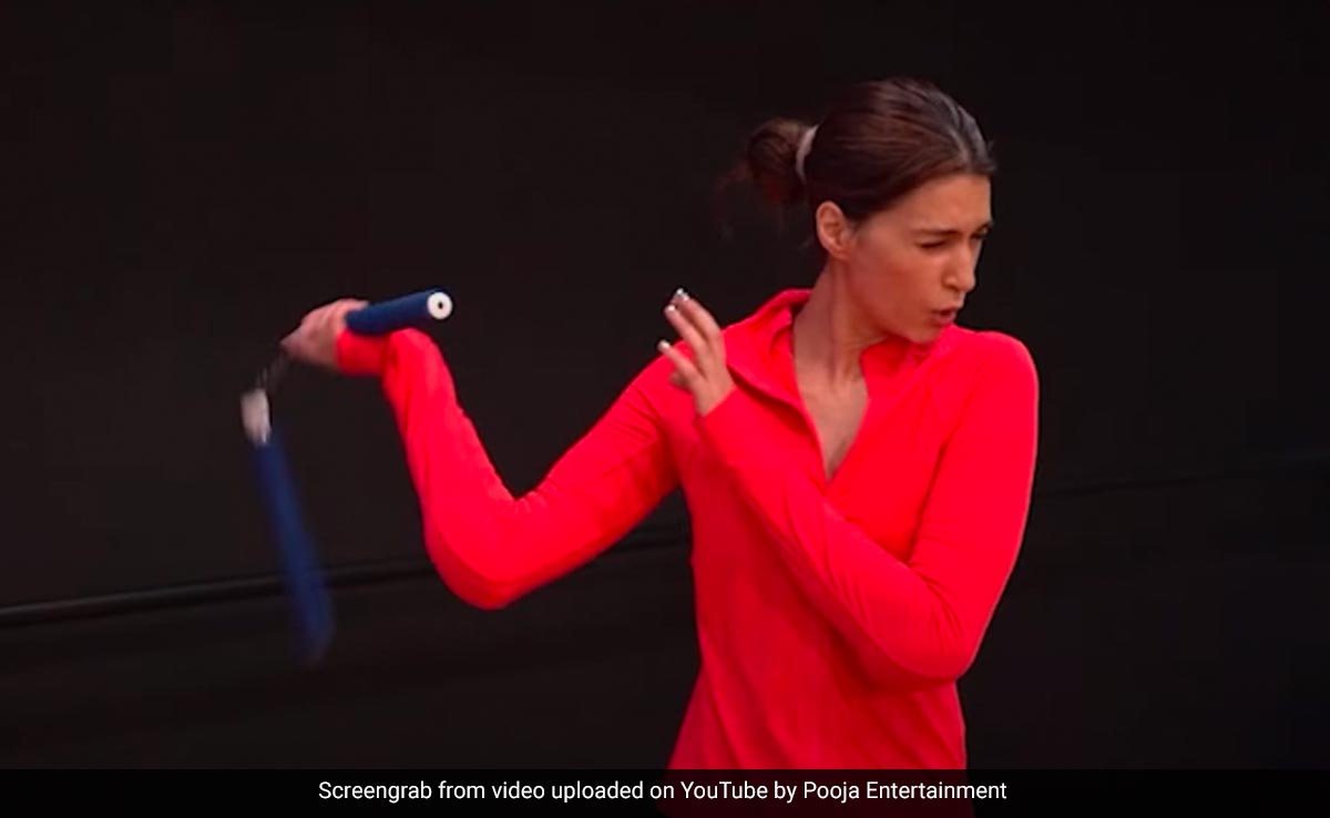 Becoming Jassi: How Kriti Sanon Prepped For Her Role In <i>Ganapath</i>