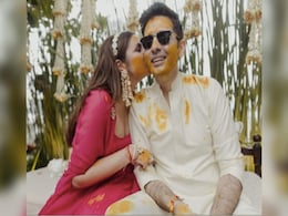 परिणीति चोपड़ा ने शेयर की हल्दी सेरेमनी की एक या दो नहीं 19 तस्वीरें, पति राघव चड्ढा की मस्ती पर टिक जाएंगी फैंस की नजरें परिणीति चोपड़ा ने शेयर की हल्दी सेरेमनी की एक या दो नहीं 19 तस्वीरें, पति राघव चड्ढा की मस्ती पर टिक जाएंगी फैंस की नजरें