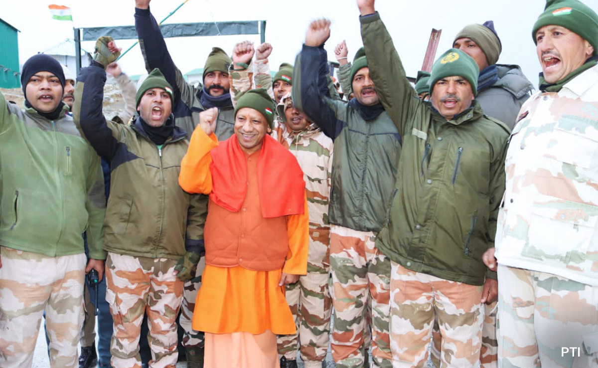 Fog Prevents Yogi Adityanath's Chopper From Landing In Kedarnath