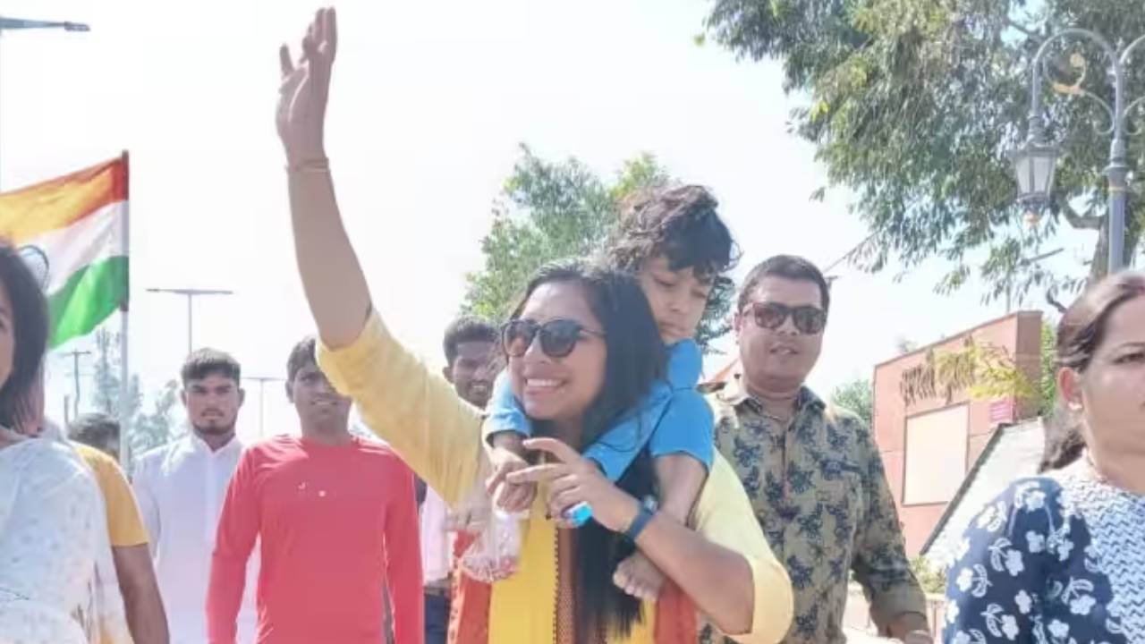 Madhya Pradesh : डिप्टी कलेक्टर निशा बांगरे का इस्तीफा मंजूर, अब लड़ सकती हैं चुनाव