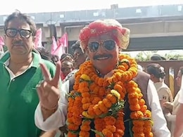 CG Elections 2023: टिकट न मिलने से नाराज़ कांग्रेस नेता ने की बगावत, निर्दलीय चुनाव लड़ने का किया ऐलान