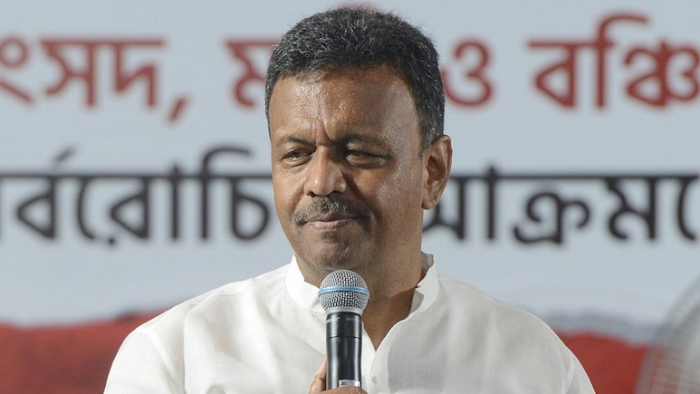 Mamata Banerjee Aide's "Would Break Legs" Threat To Poll Body, BJP Mamata Banerjee Aide's "Would Break Legs" Threat To Poll Body, BJP