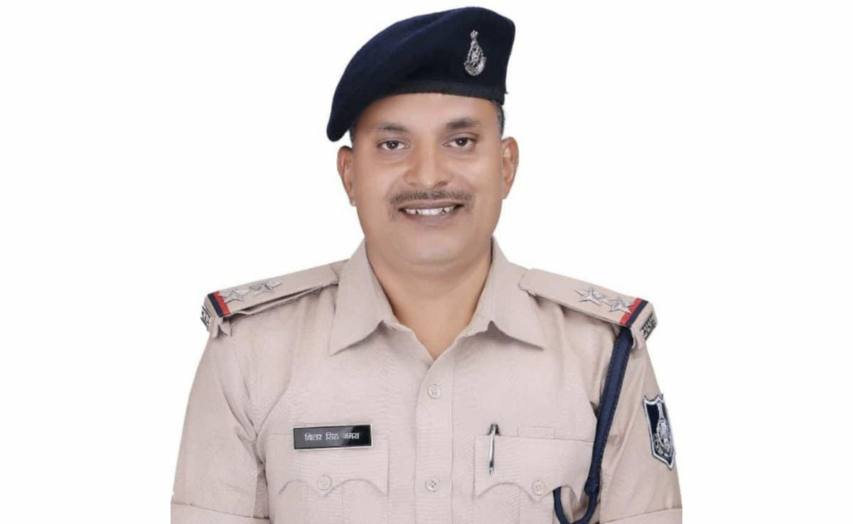 MP Election 2023: वाहे रे खादी की चाह... विधानसभा चुनाव लड़ने के लिए पुलिस की नौकरी से दिया इस्तीफा