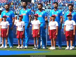 WC 2023: इंग्लैड के खिलाफ विश्व कप मुकाबले में बांह पर काली पट्टी बांधकर क्यों खेल रही टीम इंडिया WC 2023: इंग्लैड के खिलाफ विश्व कप मुकाबले में बांह पर काली पट्टी बांधकर क्यों खेल रही टीम इंडिया
