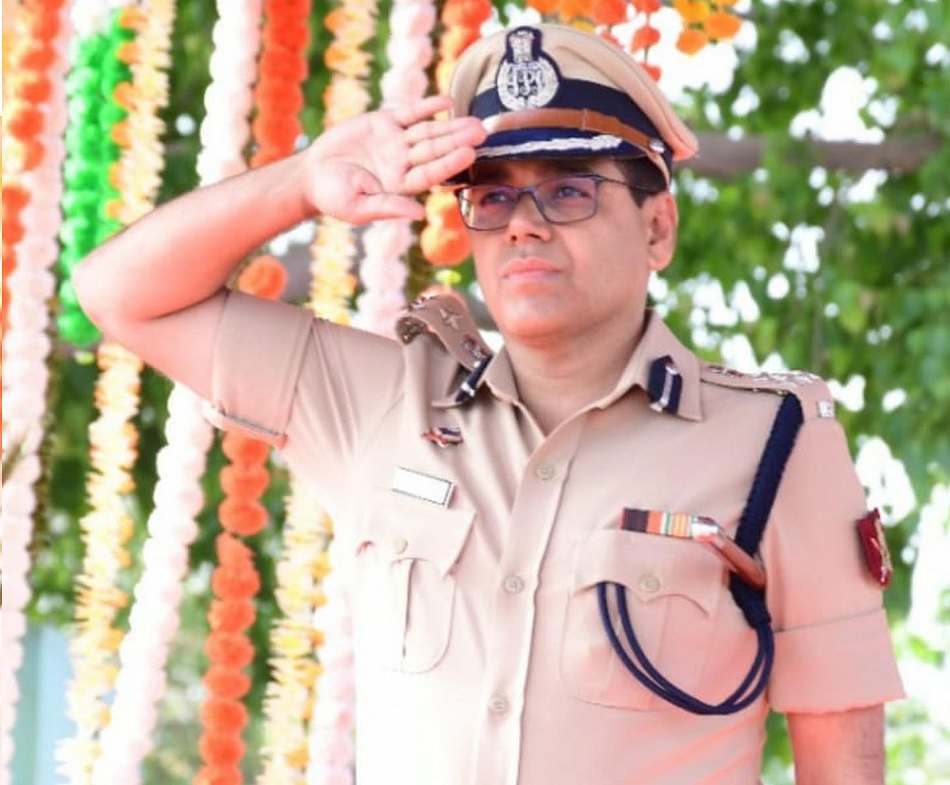 Success Story :  ये IPS हैं '12th Fail', अब इन पर आ रही है फिल्म, जानिये इनके संघर्ष की कहानी&nbsp;