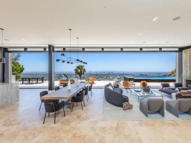 India's Rich Pay, But For Premium Products