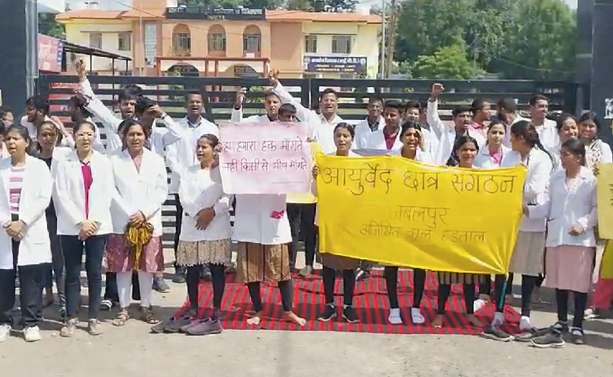 Madhya Pradesh Ayurveda Students Protest Over Low Stipends, Examination Delays