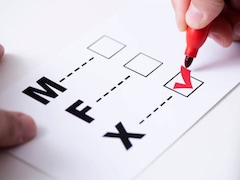 एक व‍िकार ज‍िसमें खुद का शरीर ही लगने लगता है जेल, जानें क्या है जेंडर डिस्फोरिया, लक्षण, इलाज और सबकुछ