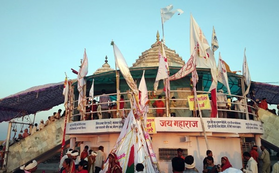 Sharad Purnima पर संत सिंगाजी समाधि स्थल पर उमड़ता है भक्तों का सैलाब, जानिए कब तक रहेगा मेला?