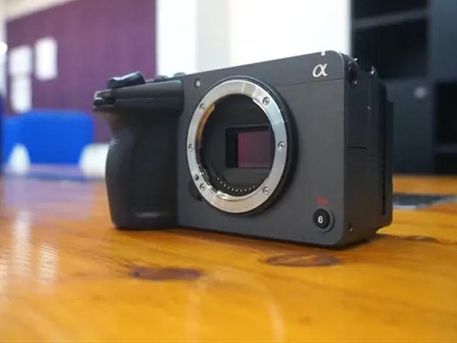 A Month With the Sony FX30: Our Likes and Dislikes