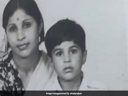 कभी सोना पड़ा भूखा तो कभी पेंटिग बेच पाला पेट, तस्वीरें में नजर आ रहा ये बच्चा है आज टीवी स्टार कभी सोना पड़ा भूखा तो कभी पेंटिग बेच पाला पेट, तस्वीरें में नजर आ रहा ये बच्चा है आज टीवी स्टार