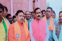 दतिया जिले के कांग्रेस महासचिव अनिल भार्गव बीजेपी में शामिल, कांग्रेस को बताया धोखेबाज दतिया जिले के कांग्रेस महासचिव अनिल भार्गव बीजेपी में शामिल, कांग्रेस को बताया धोखेबाज