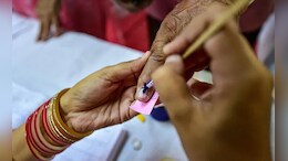 MP Exit Polls: मध्य प्रदेश में Jan Ki Baat का अनुमान, कांग्रेस और बीजेपी के बीच कांटे की टक्कर