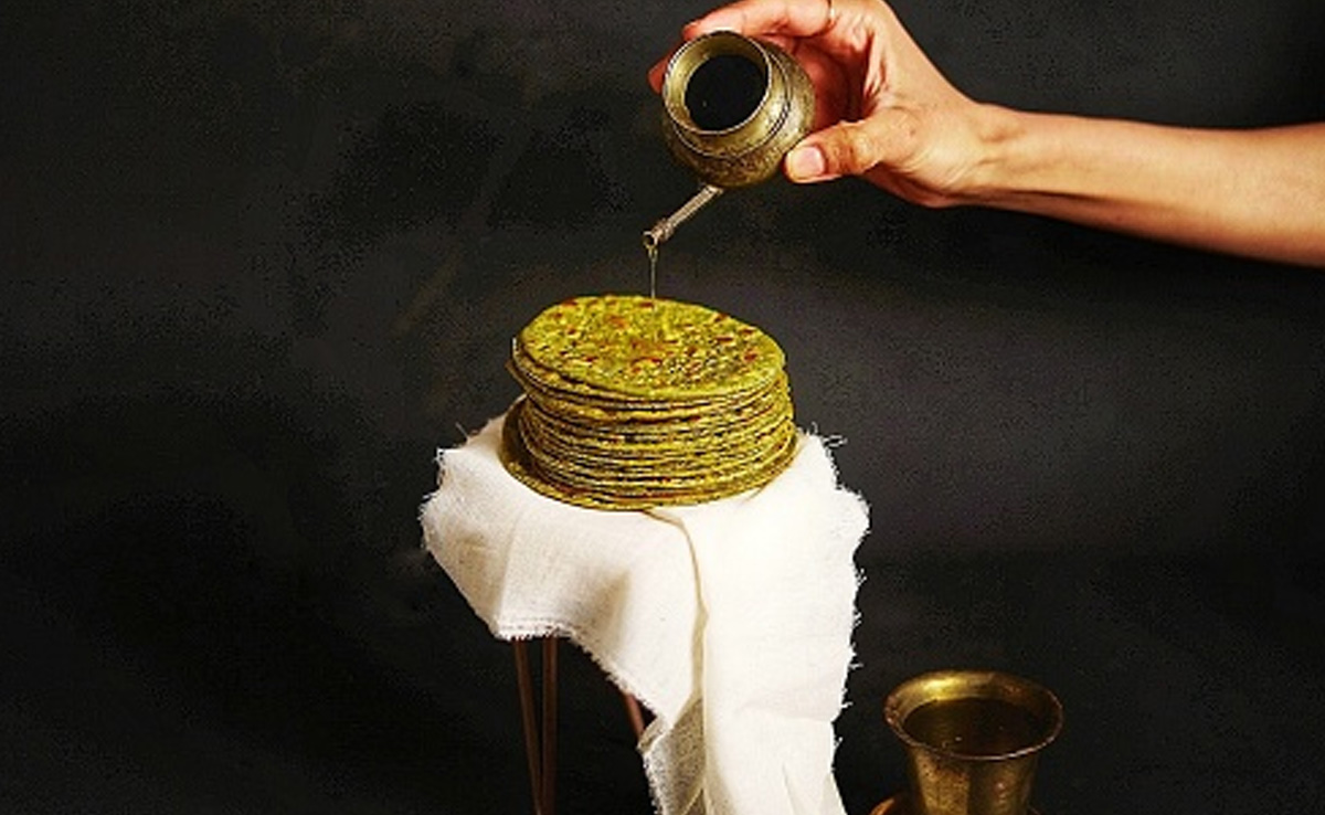 Try This Delicious Palak Paneer Laccha Paratha For A Special Weekend Breakfast