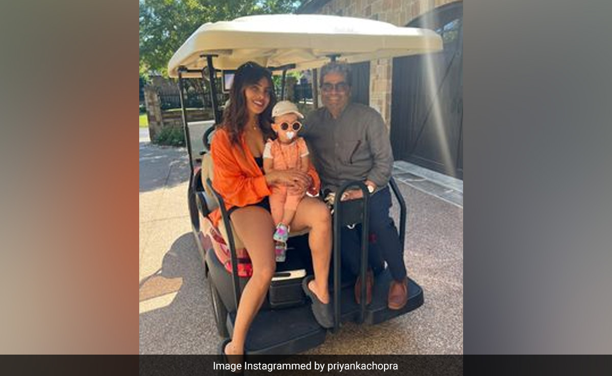 Priyanka Chopra Hosts Filmmaker Vishal Bhardwaj At Her LA House. See Pic