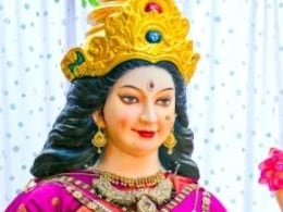Chaitra Navratri 2024 : यहां जानें नवरात्रि में किस दिन कौन सा रंग पहनकर करें पूजा Chaitra Navratri 2024 : यहां जानें नवरात्रि में किस दिन कौन सा रंग पहनकर करें पूजा