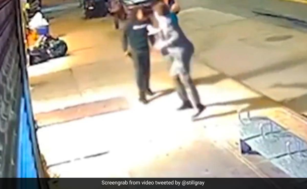 On Camera, US Activist Ryan Carson Stabbed To Death In Front Of His Girlfriend