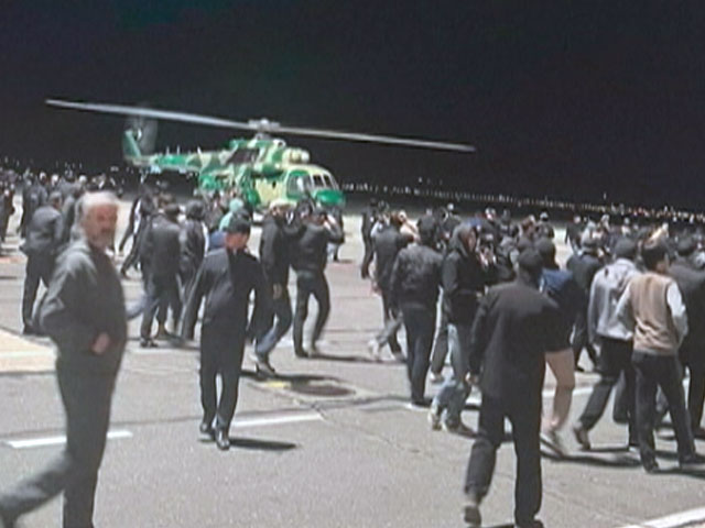 Huge Mob At Russia Airport, Look For Jews, Israelis