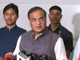 "असमी लोग 'संदिग्ध विदेशियों' को जमीन न बेचने का संकल्प लें": असम के मुख्यमंत्री "असमी लोग 'संदिग्ध विदेशियों' को जमीन न बेचने का संकल्प लें": असम के मुख्यमंत्री