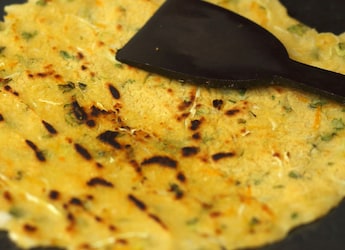 UK Chef Prepares Karnataka-Special Breakfast Akki Roti, And Internet Loves It