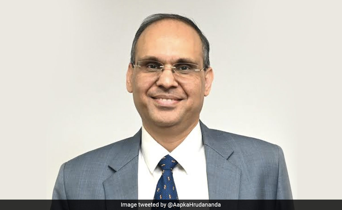 Senior IAS Officer's Tenure As Aadhaar Authority CEO Extended By A Year
