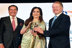 "Extremely Honoured": Nita Ambani Receives Global Leadership Award For Philanthropy "Extremely Honoured": Nita Ambani Receives Global Leadership Award For Philanthropy